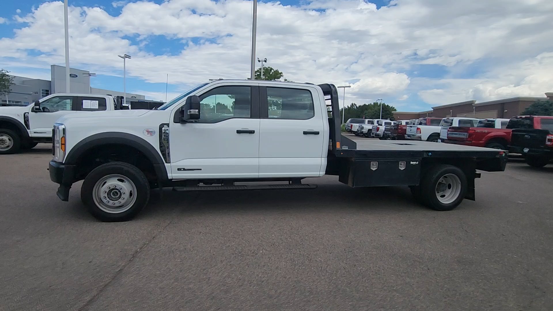 Used 2024 Ford F550 4x4 Crew Cab Super Duty image 4