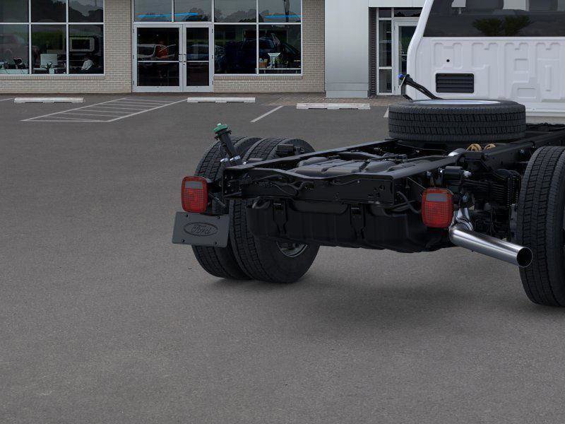 New 2025 Ford F550 2WD Regular Cab Super Duty image 7