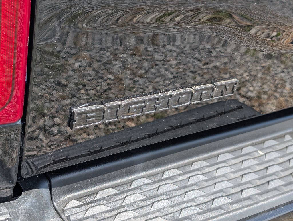Used 2022 RAM 2500 Big Horn w/ Night Edition AWD/4WD image 7