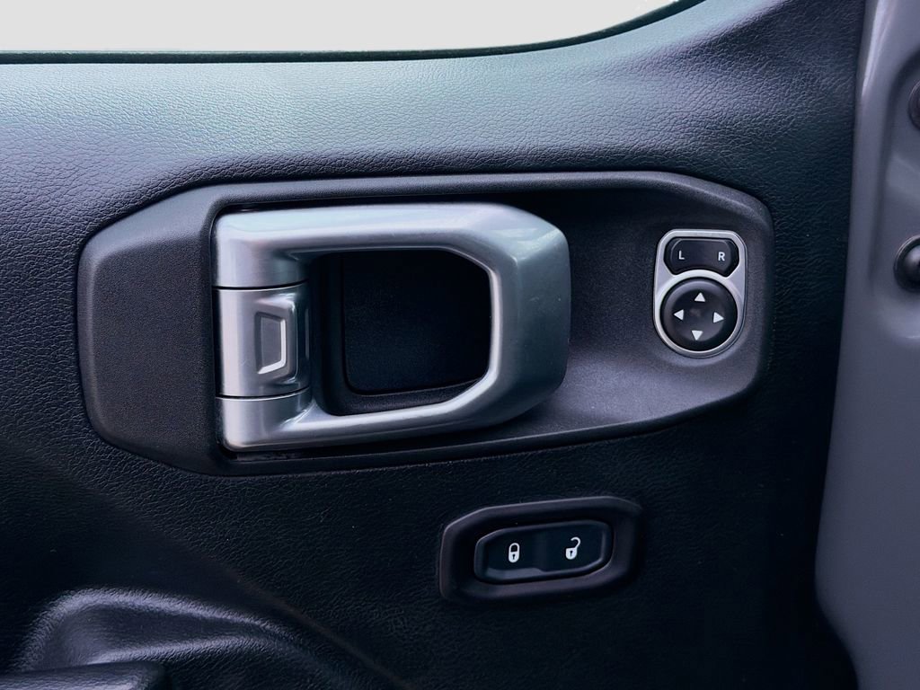 Used 2020 Jeep Wrangler Unlimited Rubicon image 24