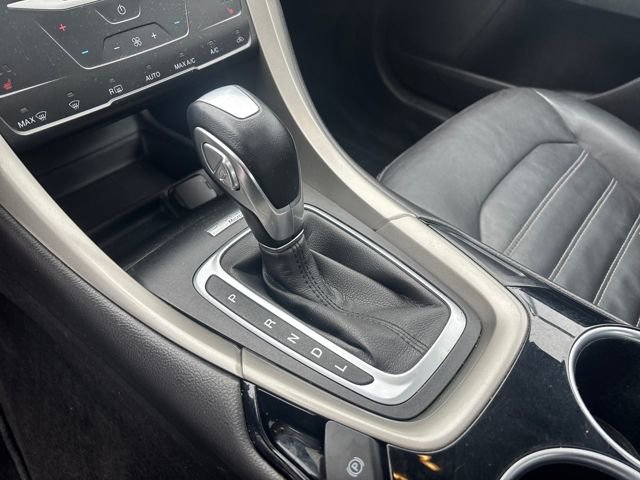 Used 2013 Ford Fusion SE image 25