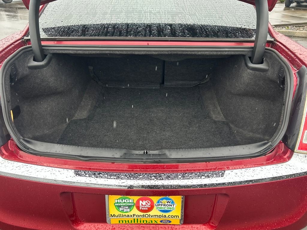 Used 2014 Chrysler 300 image 28