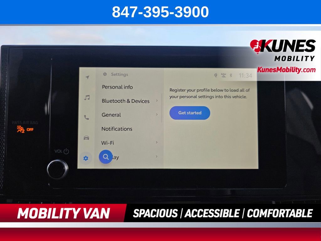 Used 2026 Toyota Sienna LE FWD image 54
