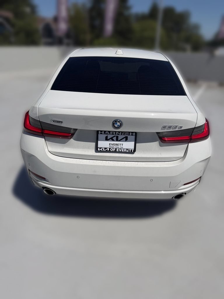 Used 2023 BMW 330e xDrive w/ Premium Package AWD/4WD image 6