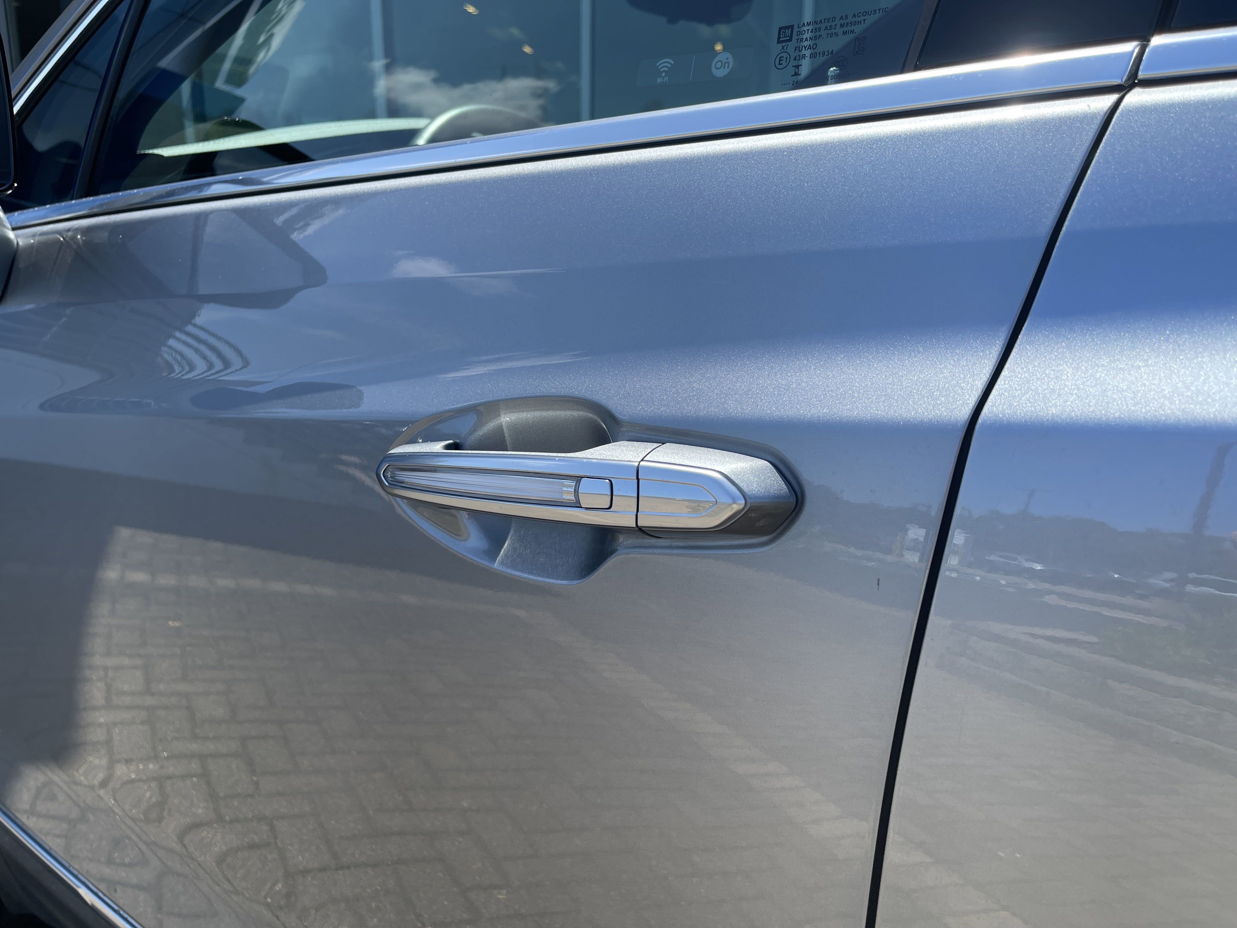 Used 2025 Cadillac XT5 Premium Luxury w/ Technology Package image 14