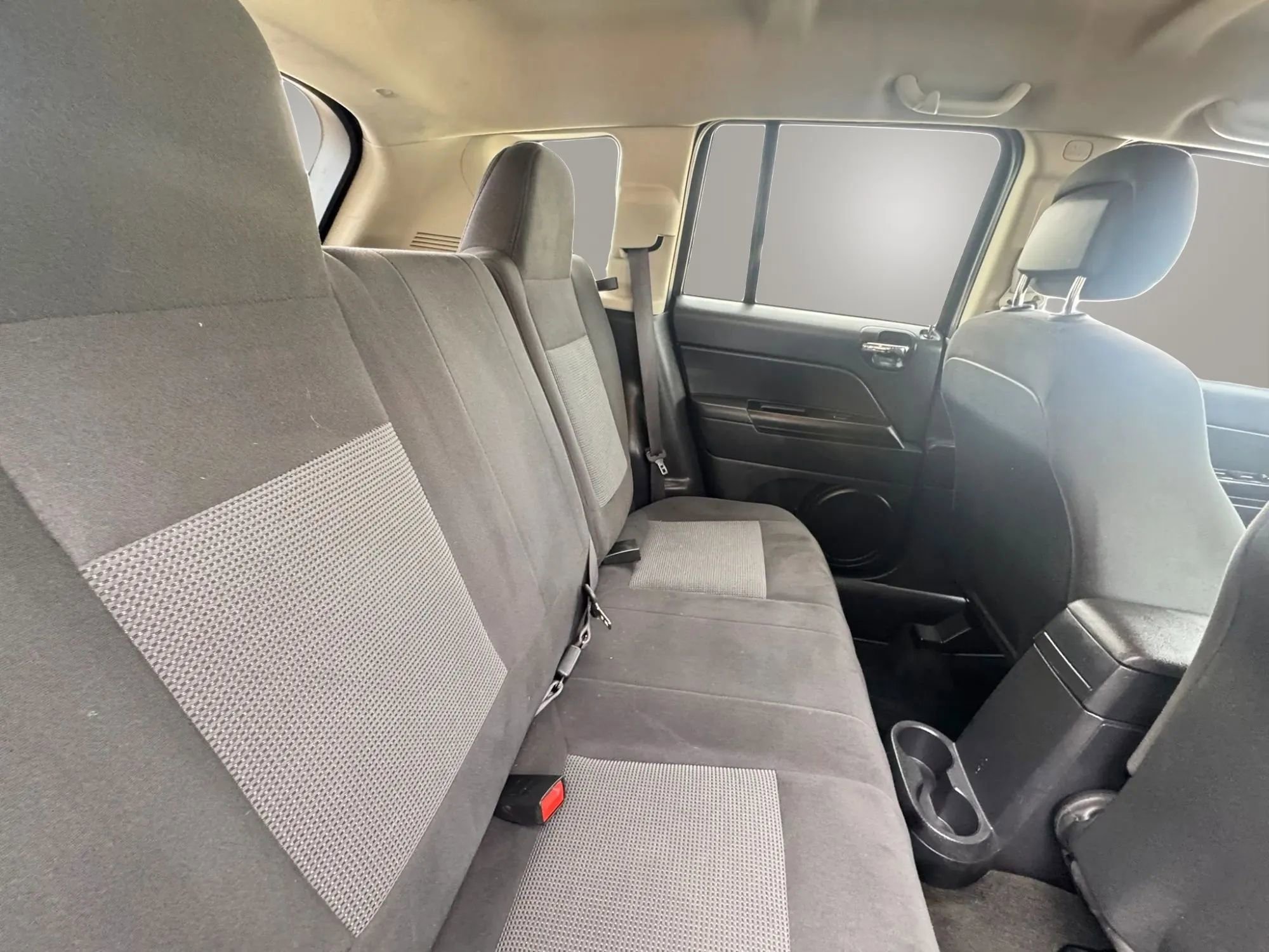 Used 2016 Jeep Compass Sport w/ Power Value Group FWD image 13