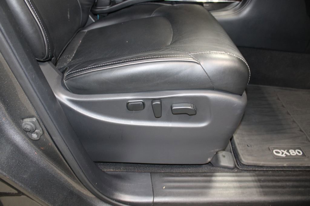 Used 2018 INFINITI QX80 4WD w/ Driver Assistance Package image 26