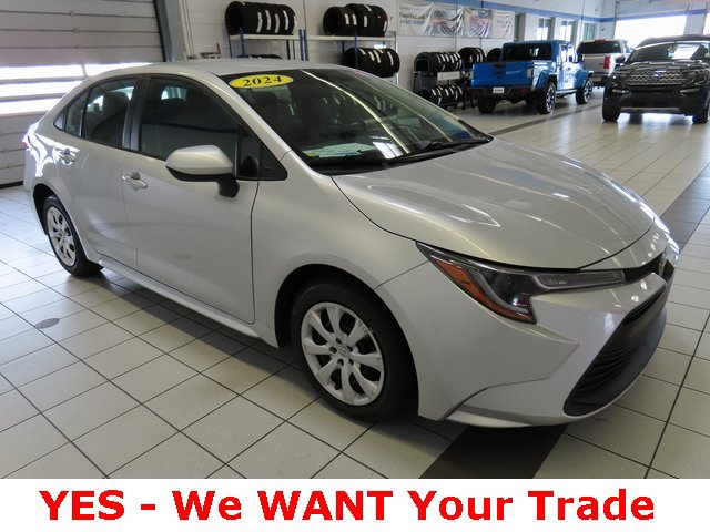 Used 2024 Toyota Corolla LE image 15