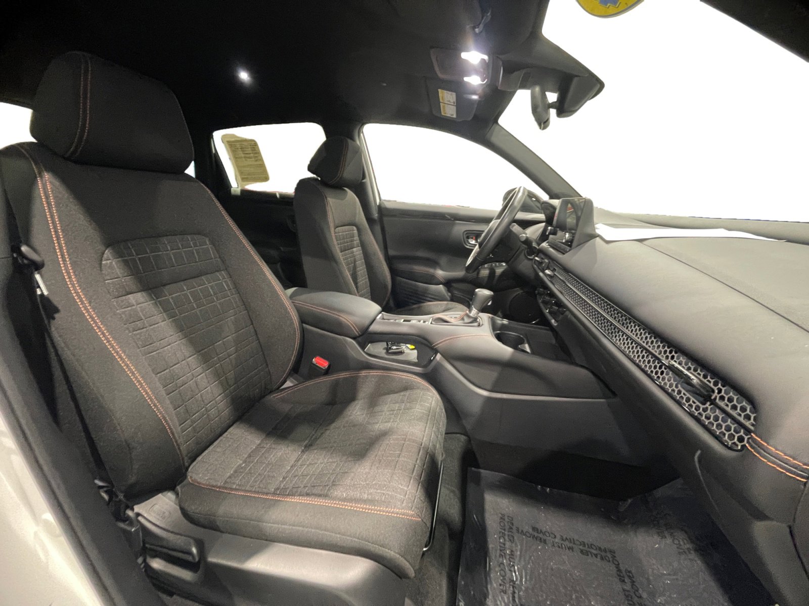 Used 2024 Honda HR-V Sport image 2