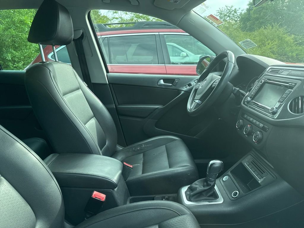 Used 2014 Volkswagen Tiguan SE AWD/4WD image 13