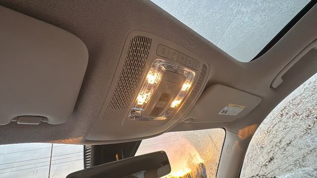 Used 2022 Mercedes-Benz GLB 250 GLB 250 image 23