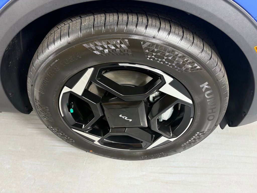 New 2026 Kia Sportage EX FWD image 10
