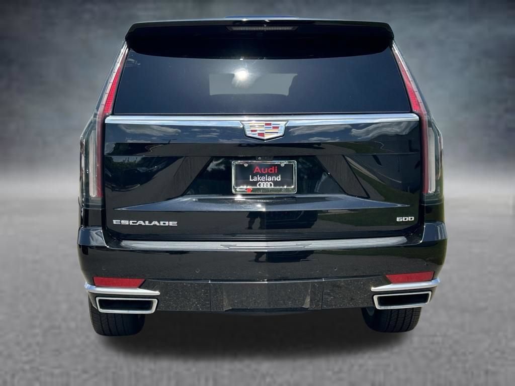 Used 2023 Cadillac Escalade Premium Luxury w/ LPO, Illumination Package AWD/4WD image 4