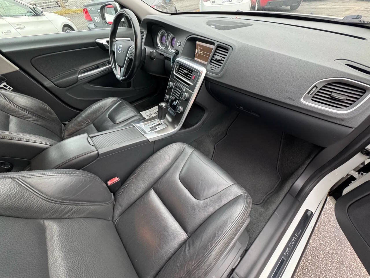 Used 2012 Volvo S60 T5 w/ Multimedia Pkg FWD image 17