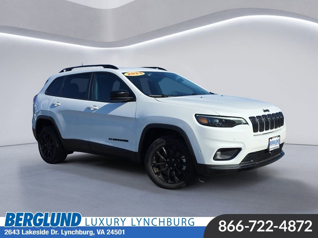 Used 2023 Jeep Cherokee Altitude Lux