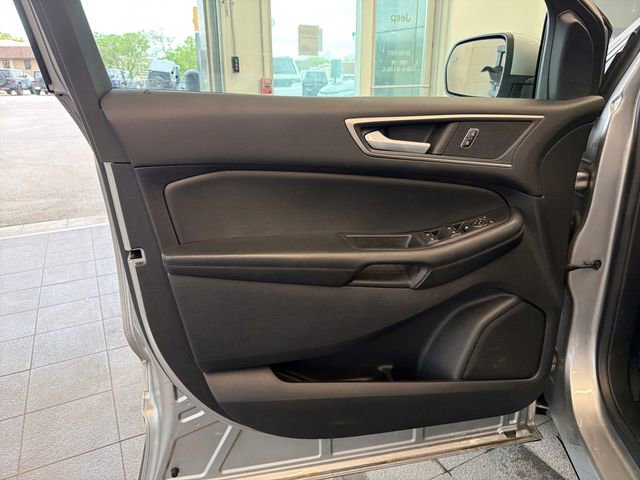 Used 2021 Ford Edge SEL w/ Convenience Package image 22