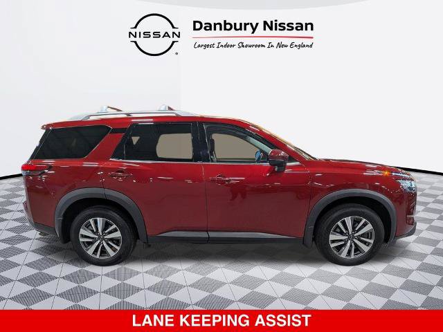 Certified 2024 Nissan Pathfinder SL AWD/4WD image 2