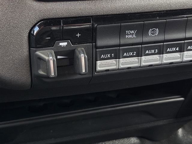 Used 2022 RAM 5500 Tradesman w/ Chrome Appearance Group image 23