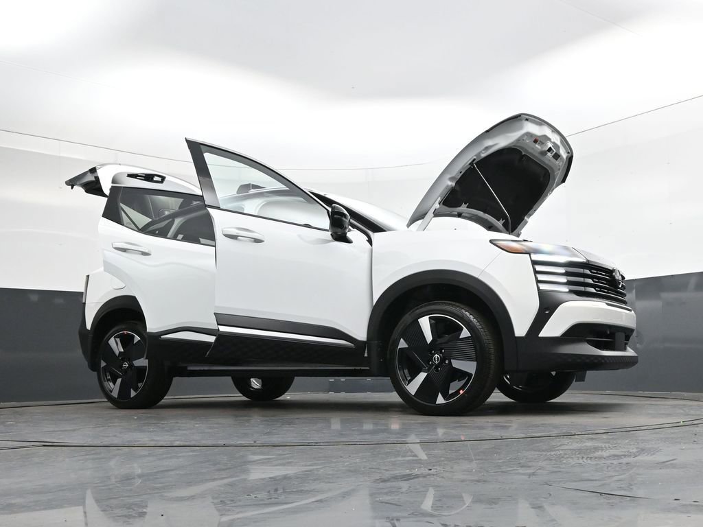 New 2026 Nissan Kicks SR w/ Cold Weather Package FWD image 51