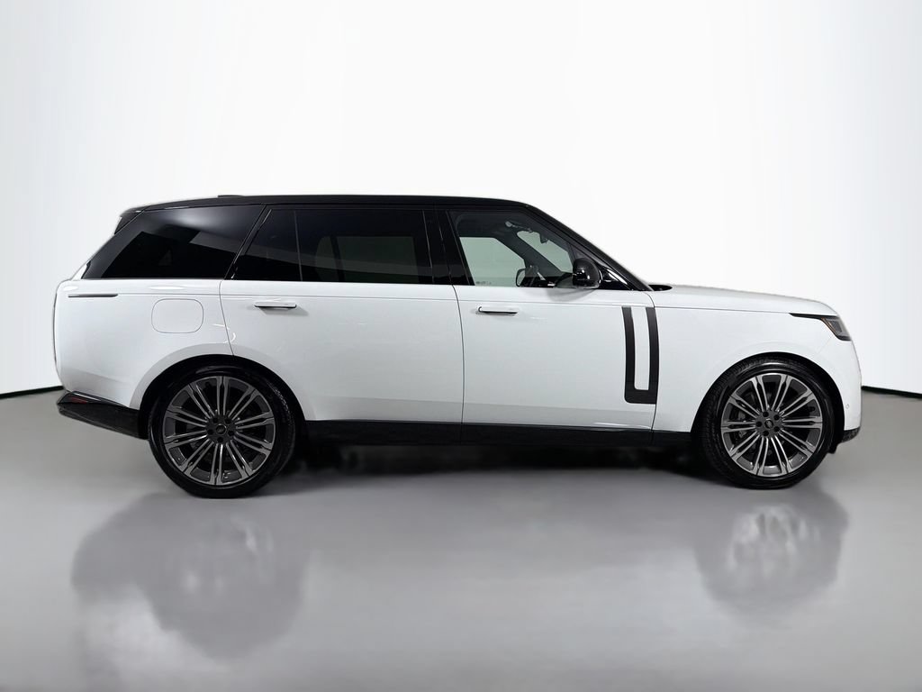 Certified 2025 Land Rover Range Rover Long Wheelbase SE AWD/4WD image 4