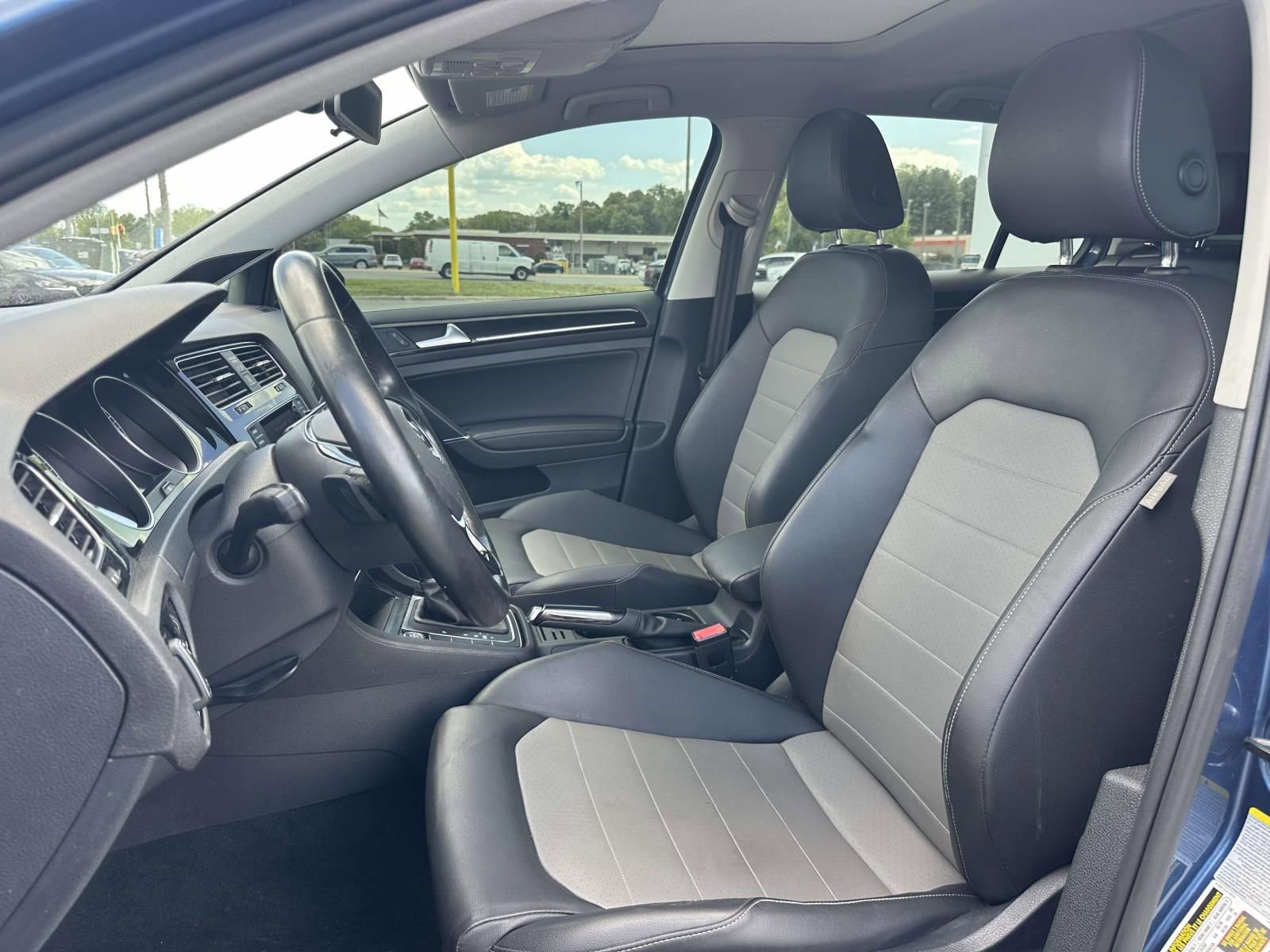 Used 2015 Volkswagen Golf TDI SEL image 13