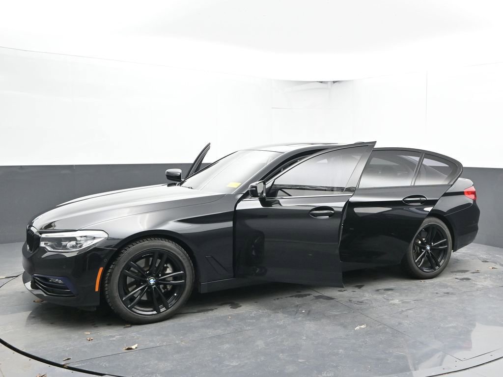 Used 2017 BMW 540i xDrive image 36