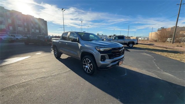 Used 2023 Chevrolet Colorado Z71 w/ Z71 Convenience Package 2 image 2