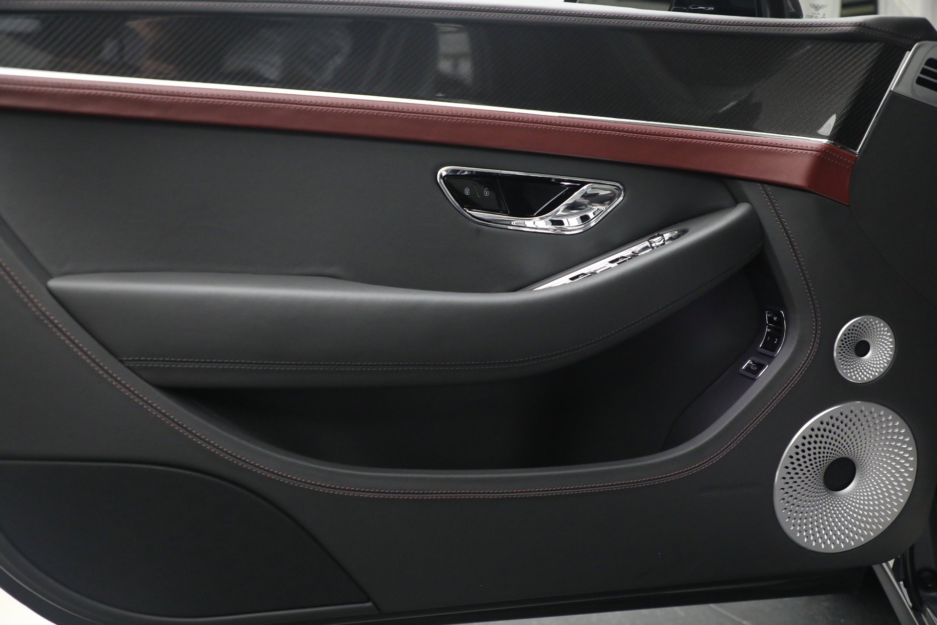 Certified 2023 Bentley Continental GT V8 image 33