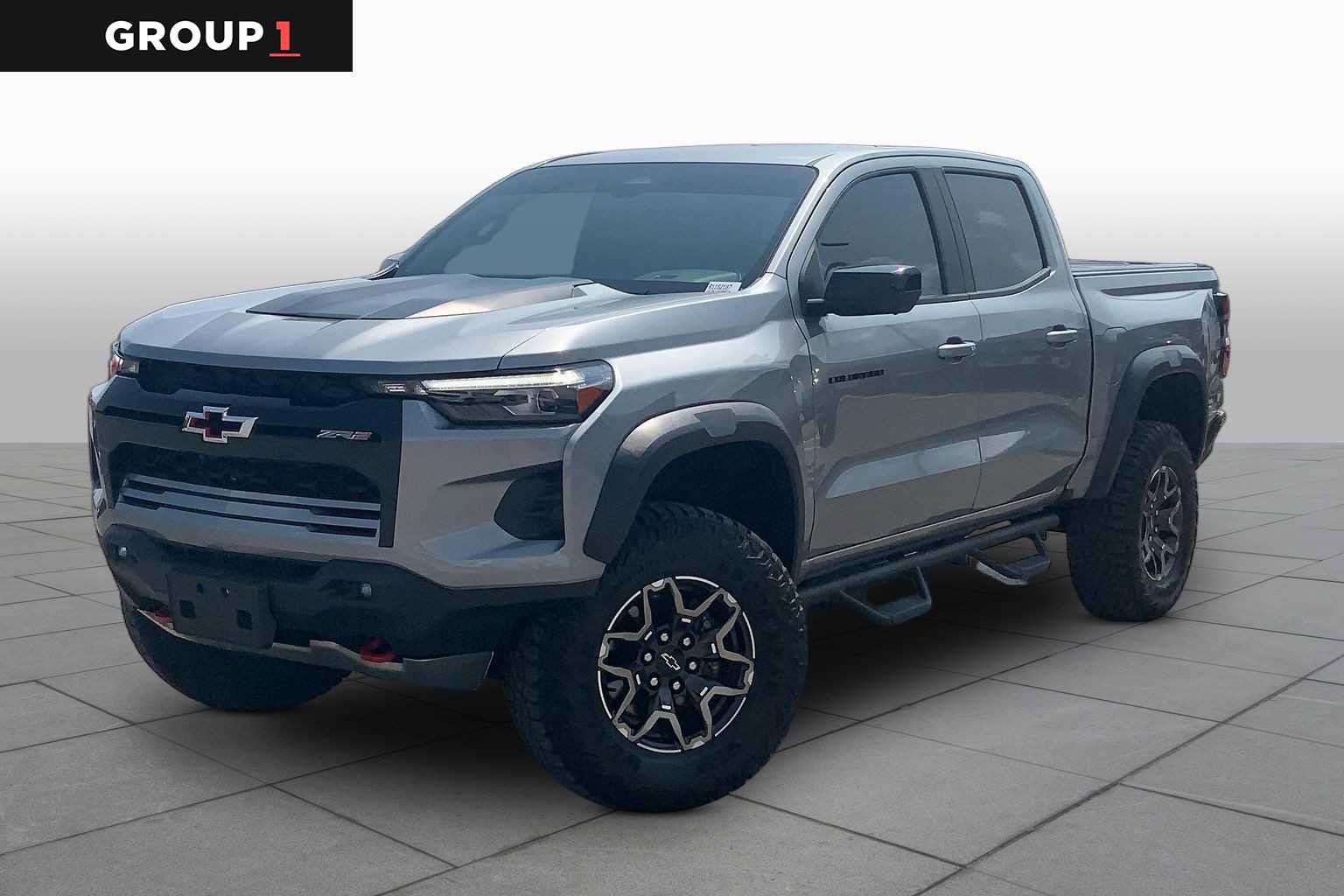 Used 2024 Chevrolet Colorado ZR2 w/ ZR2 Convenience Package III AWD/4WD image 1