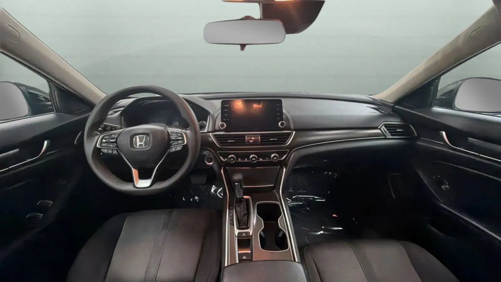 Used 2018 Honda Accord EX image 9