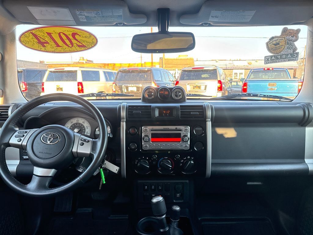 Used 2014 Toyota FJ Cruiser 4WD image 21