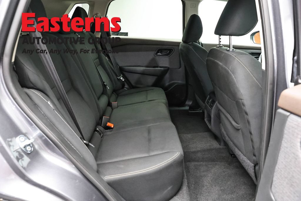Used 2023 Nissan Rogue S AWD/4WD image 24