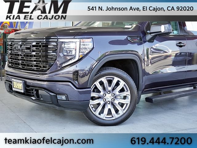 Used 2023 GMC Sierra 1500 Denali w/ Denali Reserve Package AWD/4WD image 3