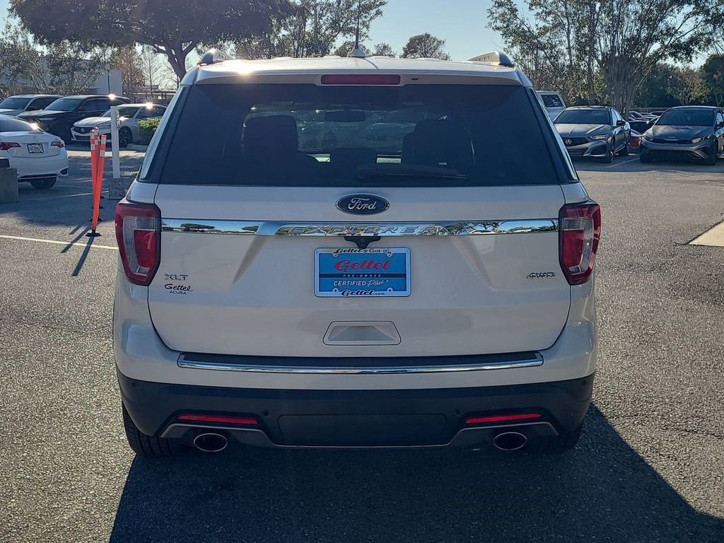 Used 2018 Ford Explorer XLT w/ Equipment Group 202A image 12