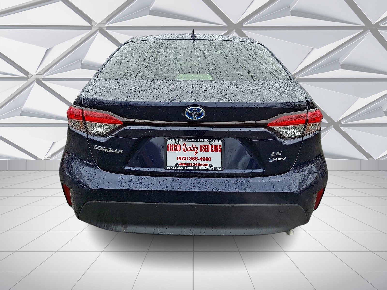 Used 2025 Toyota Corolla LE w/ LE Premium Package image 9