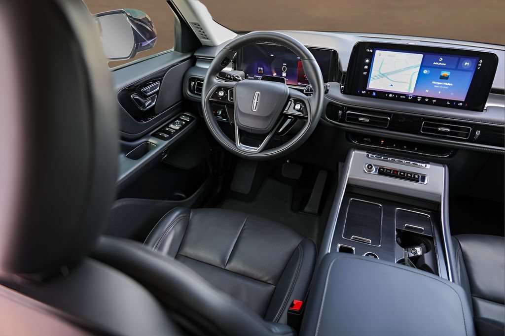 Used 2025 Lincoln Aviator 2WD image 26