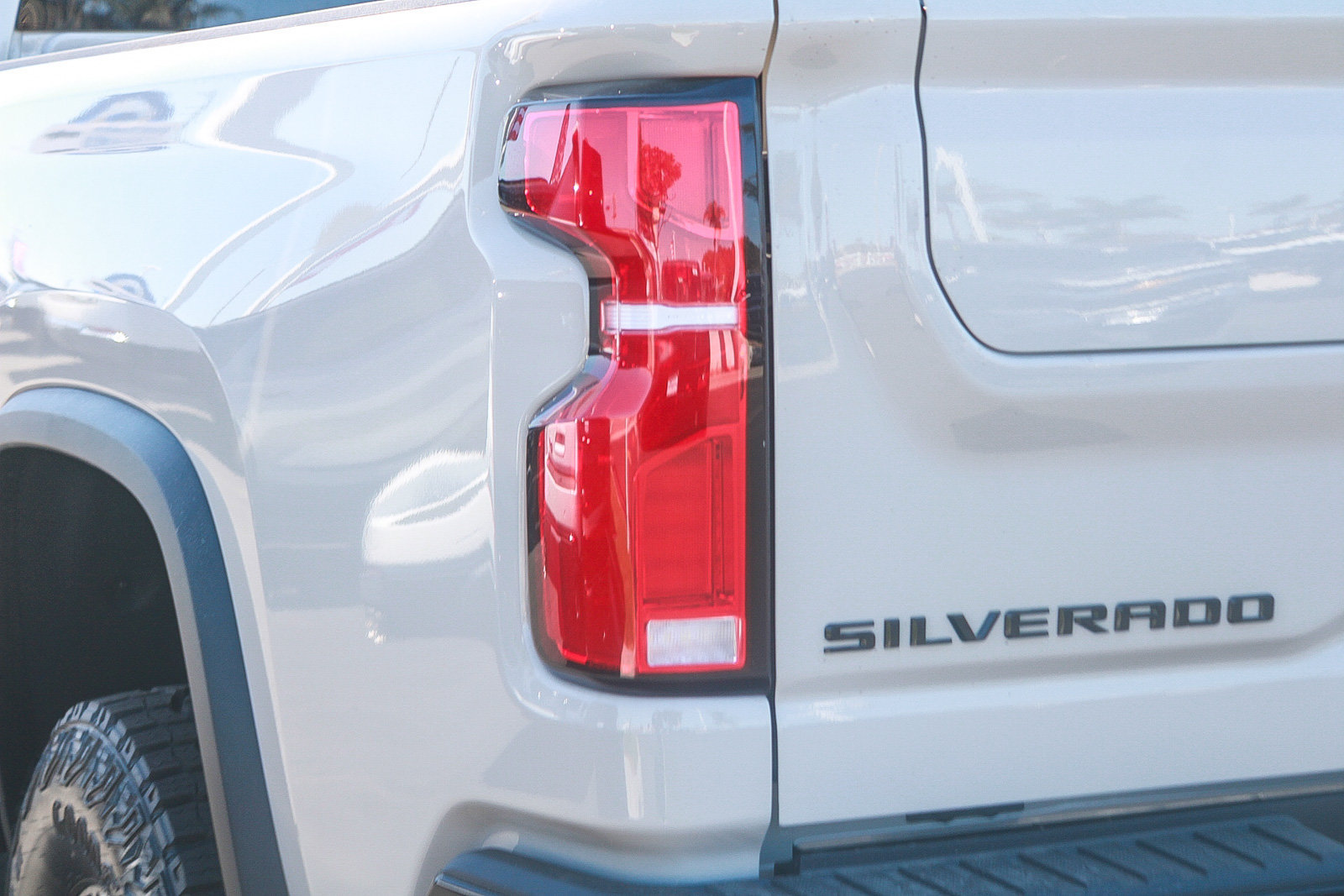 New 2026 Chevrolet Silverado 2500 ZR2 w/ LPO, Dark Essentials Package AWD/4WD image 7