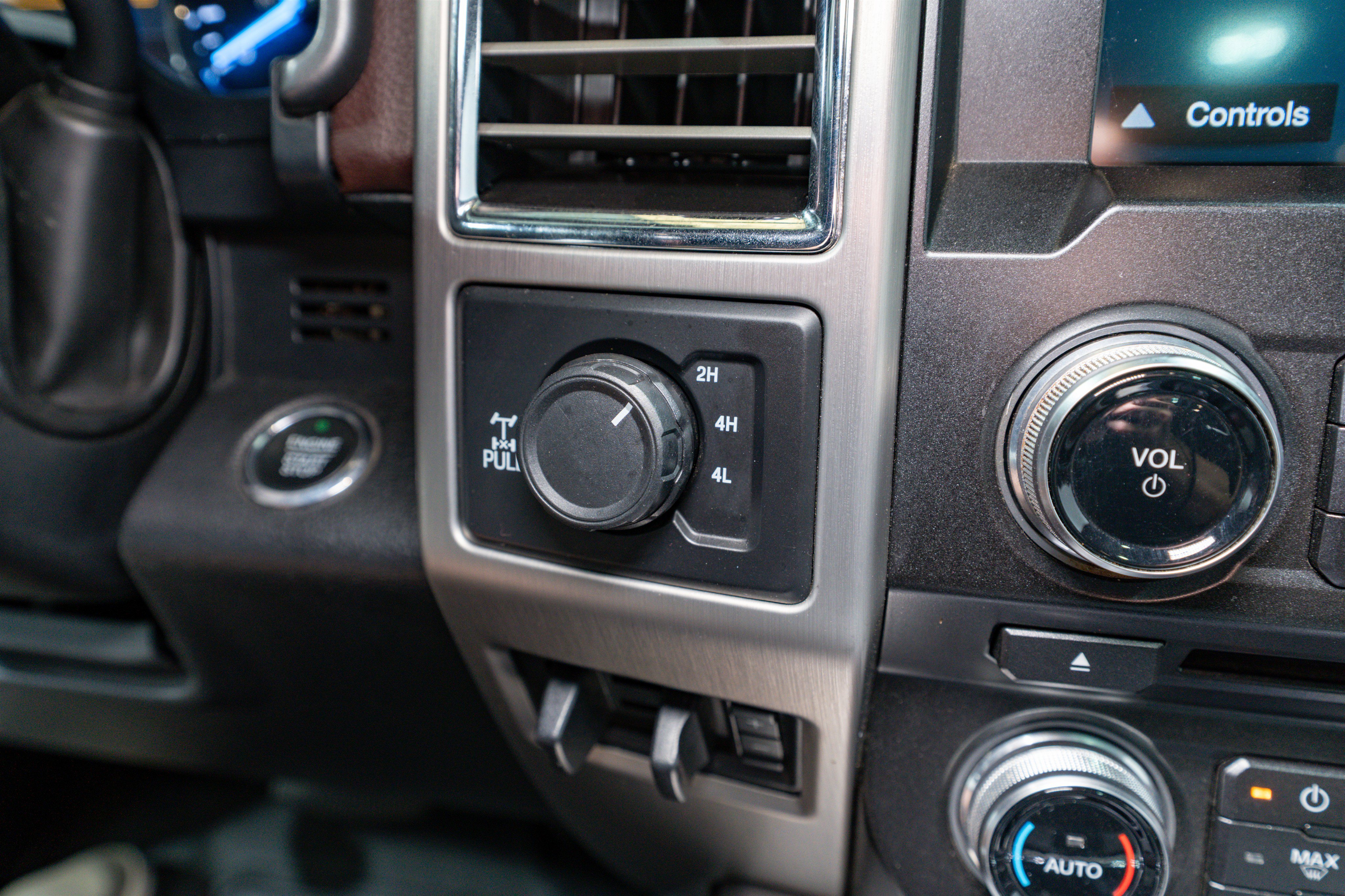 Used 2017 Ford F350 Platinum w/ Platinum Ultimate Package image 33