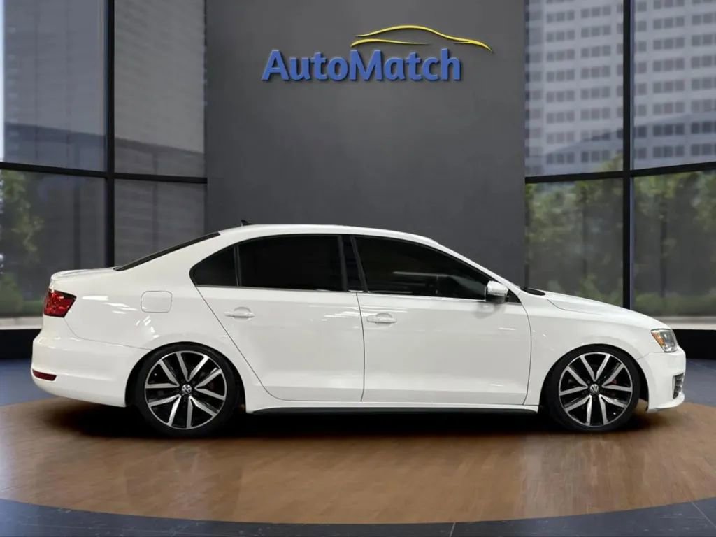 Used 2012 Volkswagen Jetta GLI Autobahn image 11