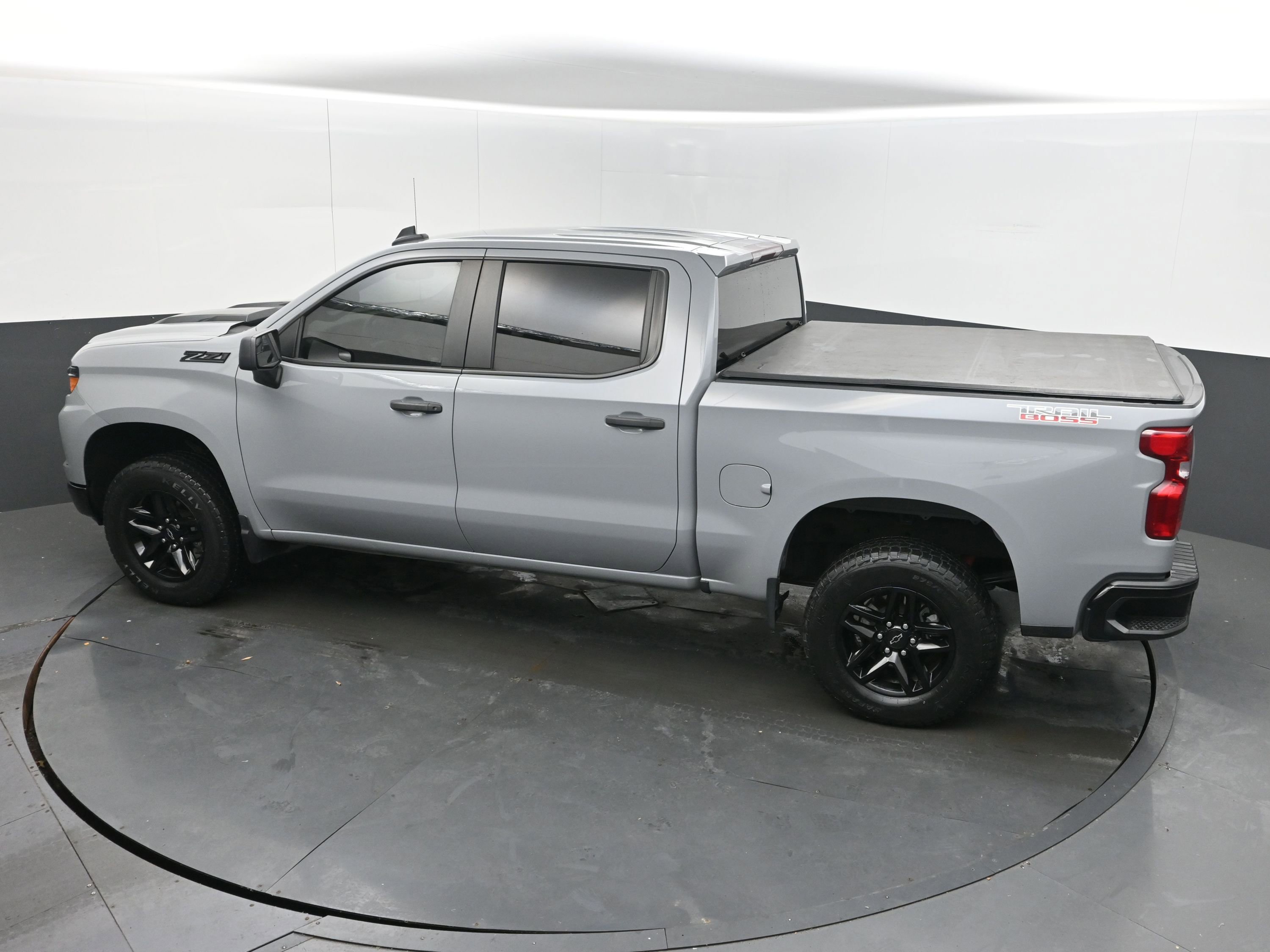 Used 2024 Chevrolet Silverado 1500 Custom Trail Boss w/ LPO, Dark Essentials Package AWD/4WD image 36