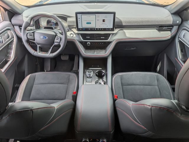 Used 2025 Ford Explorer ST AWD/4WD image 11