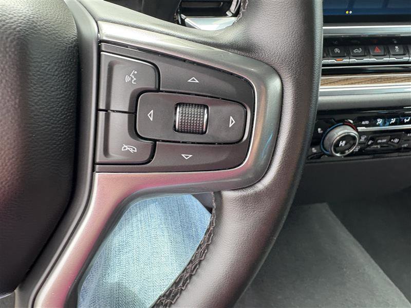 Used 2023 Chevrolet Silverado 1500 LT AWD/4WD image 19