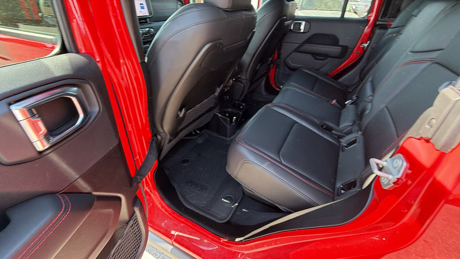 Used 2025 Jeep Gladiator Rubicon image 23