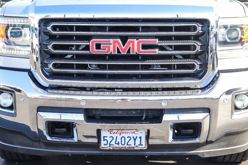 Used 2016 GMC Sierra 2500 SLT w/ Duramax Plus Package AWD/4WD image 11
