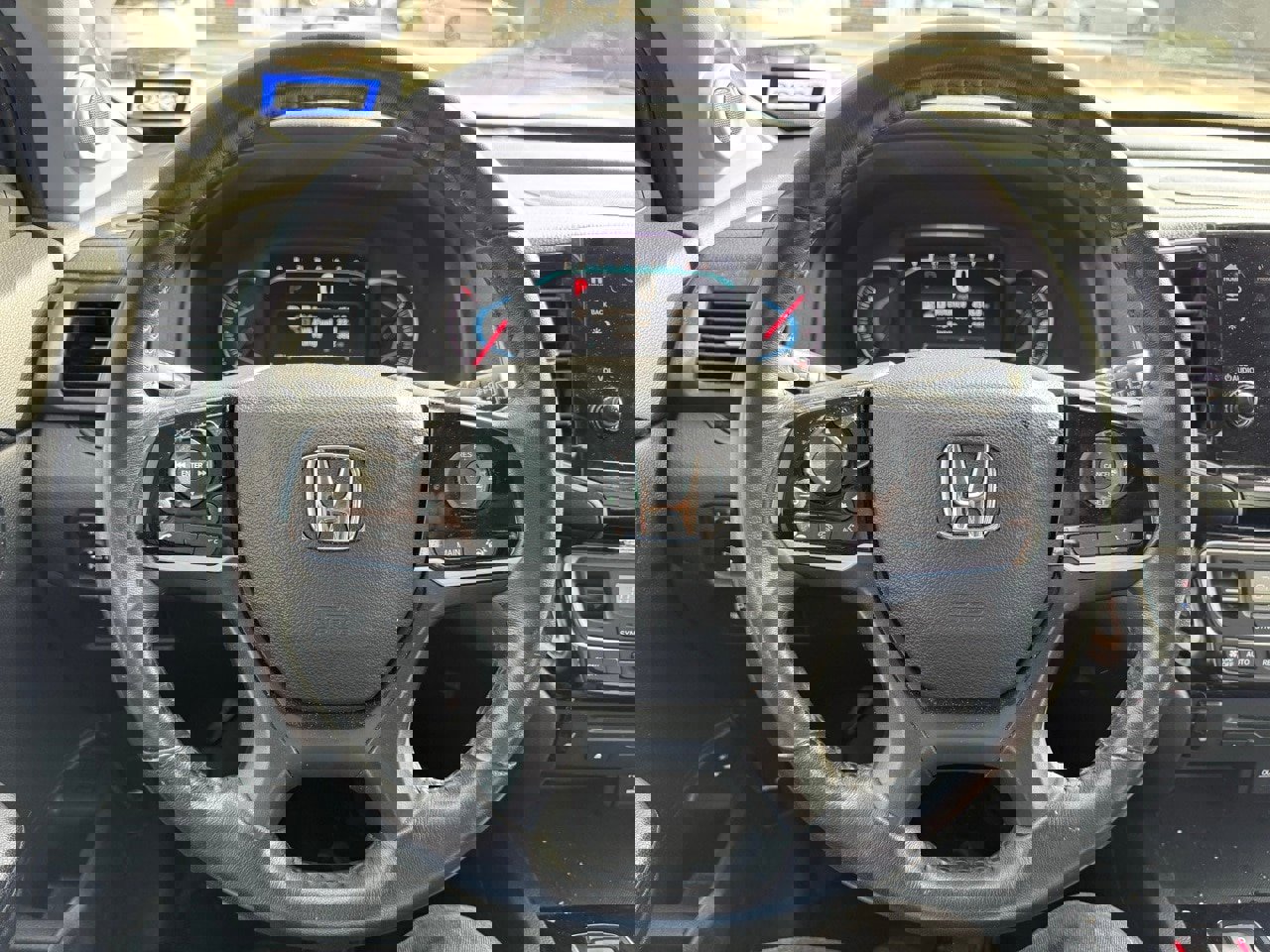 Used 2020 Honda Pilot Touring image 11