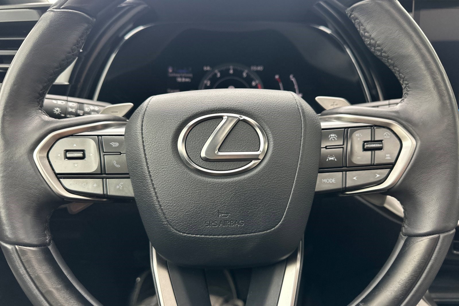 Used 2024 Lexus RX 350 Premium w/ Accessory Package (Z1) image 17