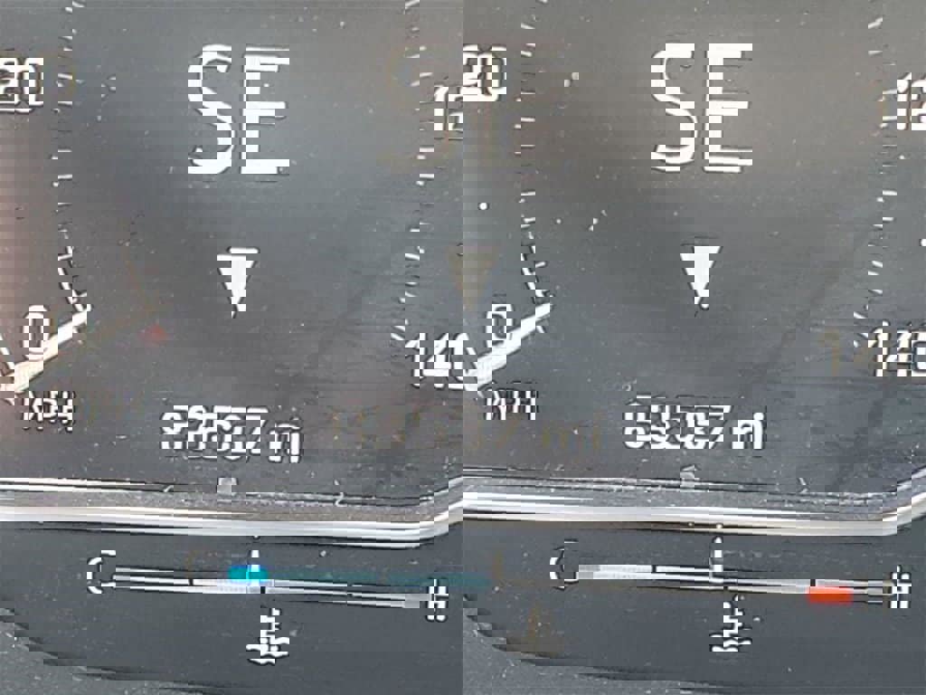 Used 2022 GMC Yukon Denali w/ Advanced Technology Package image 13