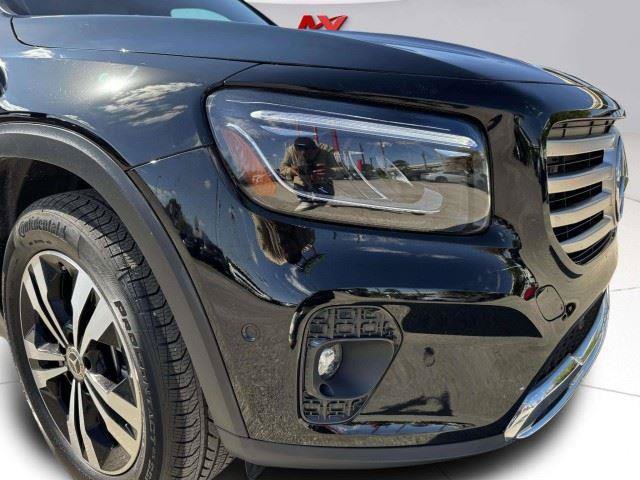 Used 2025 Mercedes-Benz GLB 250 image 11