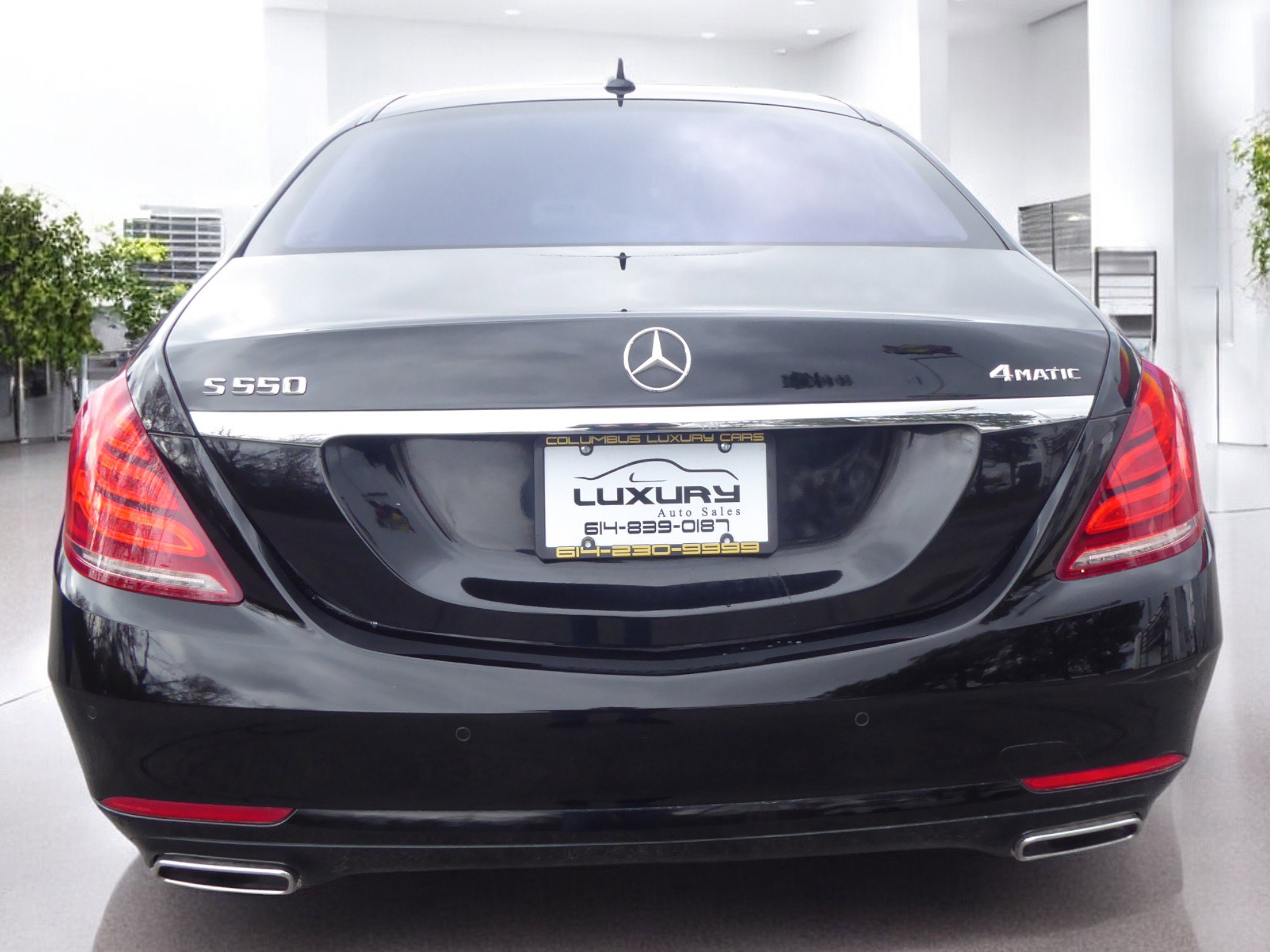 Used 2016 Mercedes-Benz S 550 4MATIC Sedan w/ Premium Package image 9