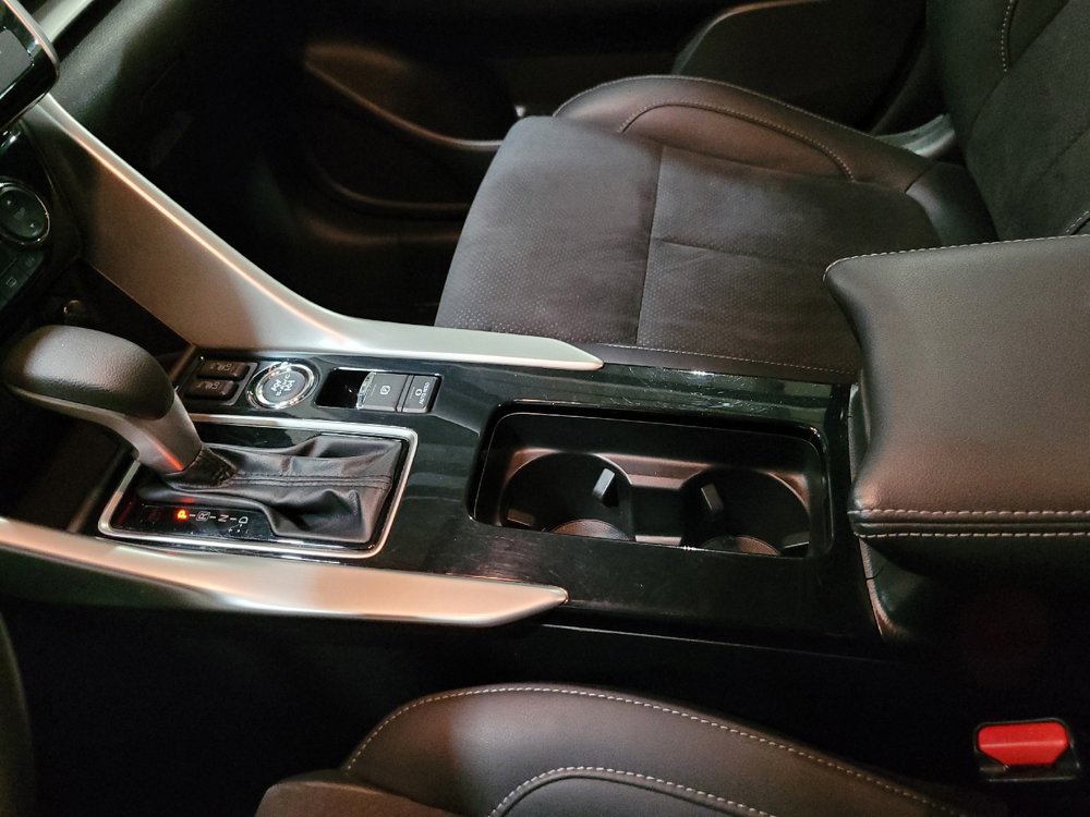 Used 2022 Mitsubishi Eclipse Cross SE image 26